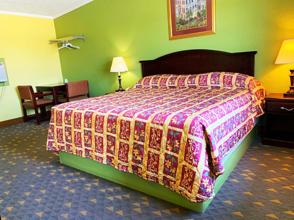 Luxury Inn Midland Extérieur photo